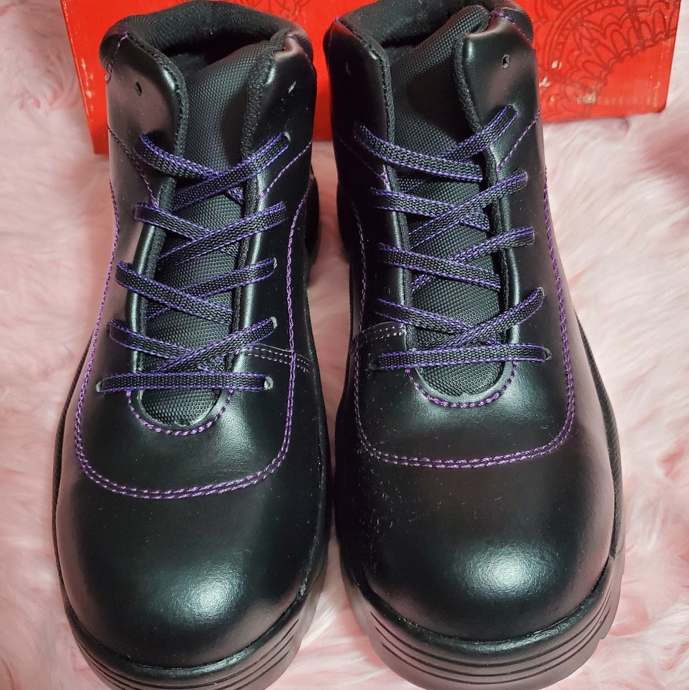 SOLD!! Andrea work boot steel toe